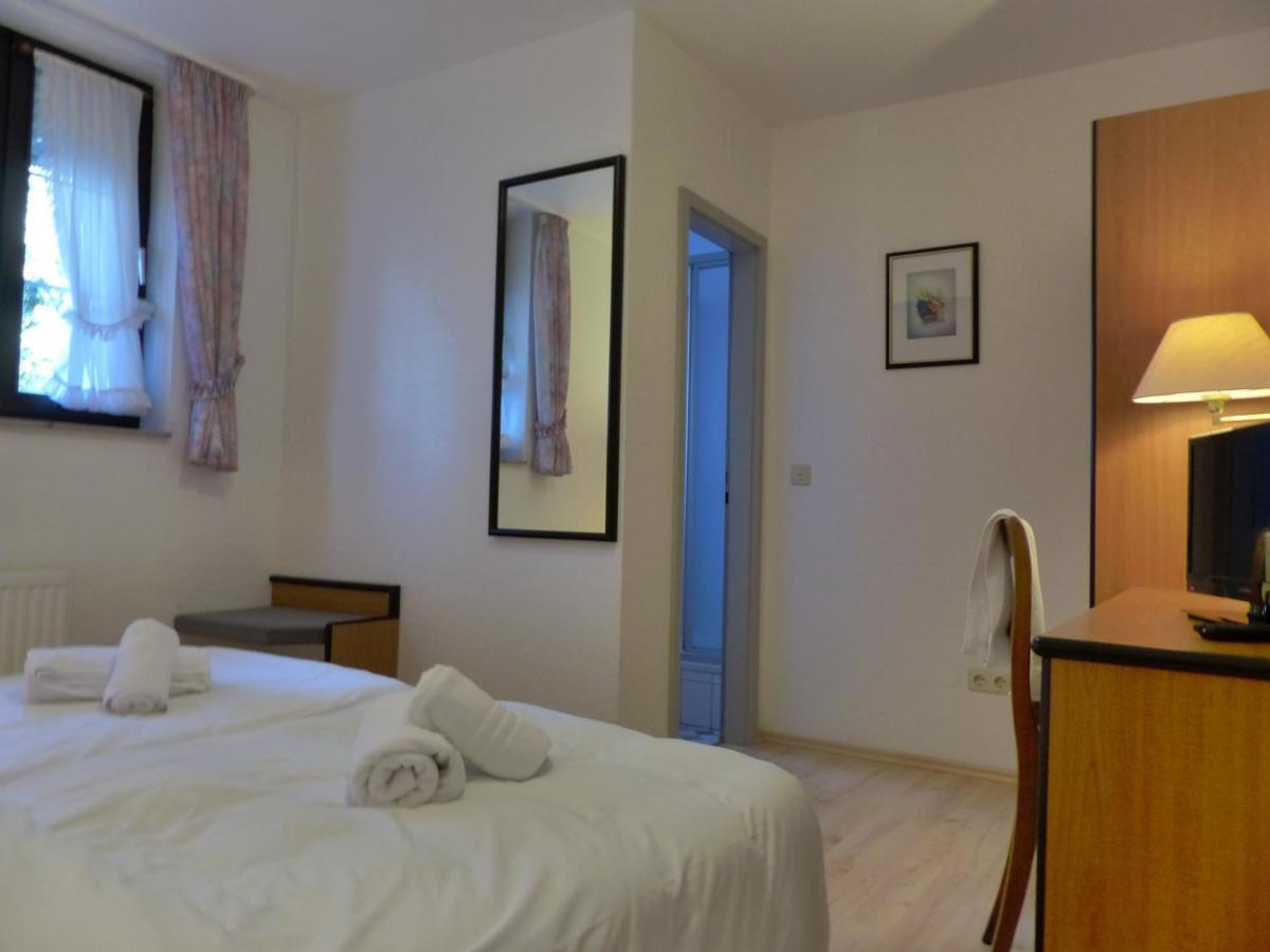 Hotel Zur Post Dabringhausen - Contactless Self Check-In Wermelskirchen Exterior foto
