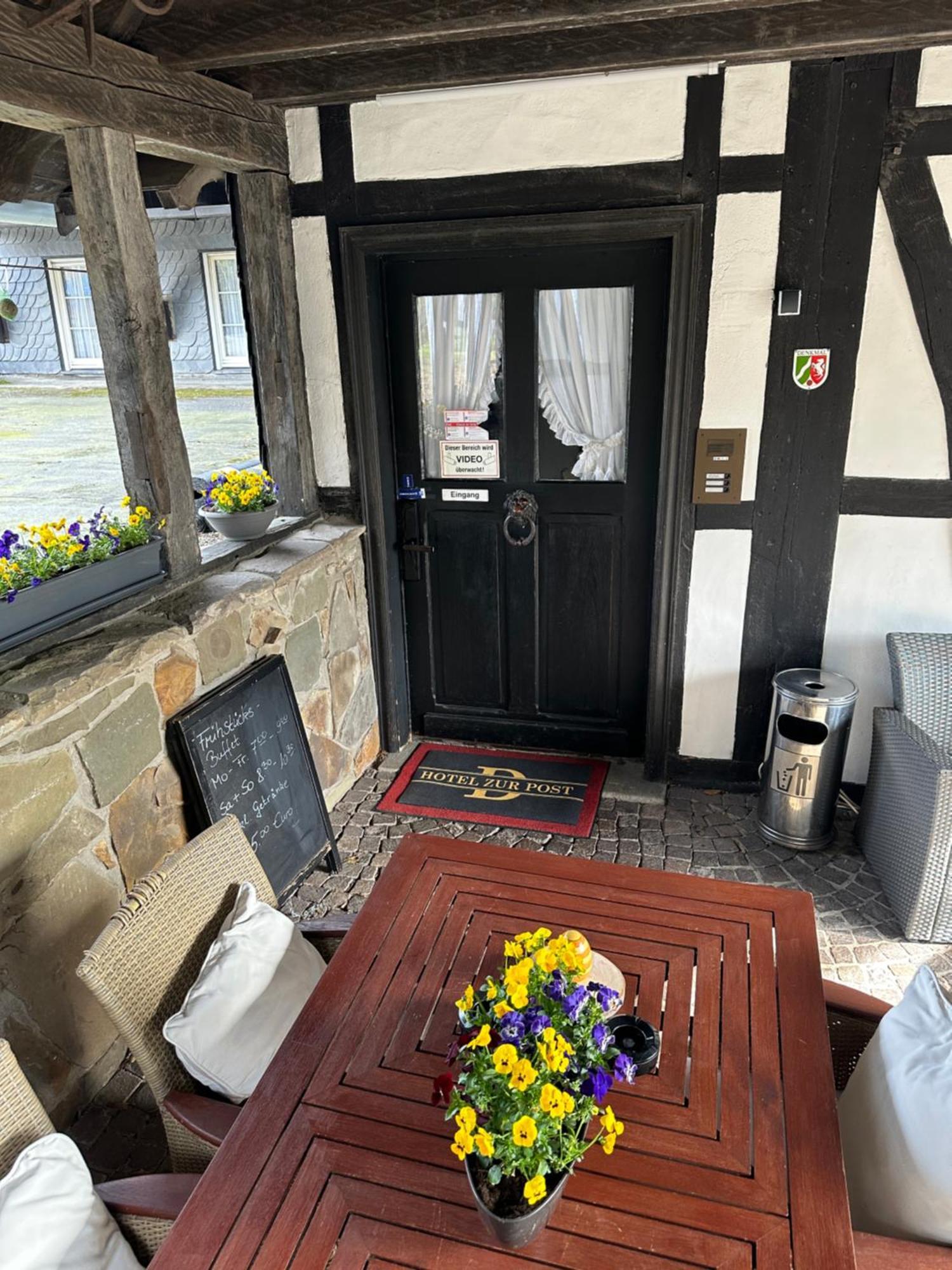Hotel Zur Post Dabringhausen - Contactless Self Check-In Wermelskirchen Exterior foto